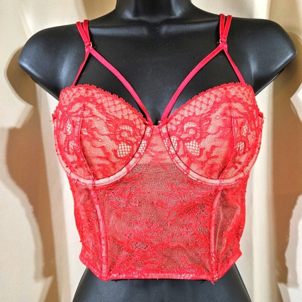 Victoria's Secret Very Sexy Red Lace Corset Bustier Top 34B Strappy Cage Detail